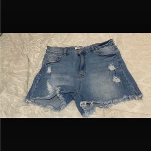 Short stretchable jean new